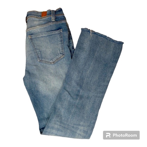 C&C California Bootcut high waisted raw hem jeans Size 6/28 - Picture 1 of 6